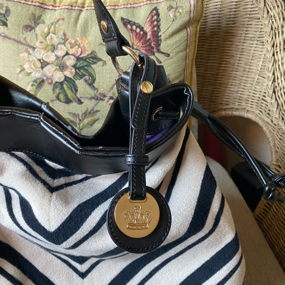 Juicy Couture Black and White Chevron Terry Cloth Tote - Picture 3 of 10